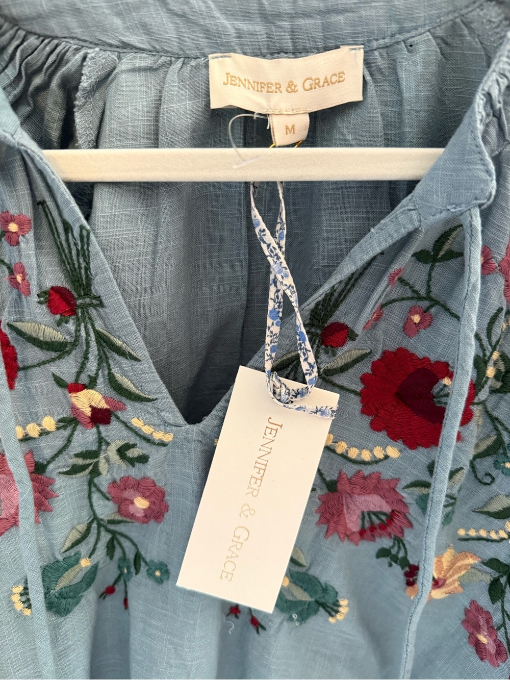 Jennifer Grace NWT $89 Embroidered V-Neck Boho Tunic in Dusty Blue med/lg - Picture 9 of 9